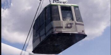 Τουλάχιστον 4 νεκροί από πτώση καμπίνας τελεφερίκ στη Νάπολη – Ένας σοβαρά τραυματίας κι ένας αγνοούμενος