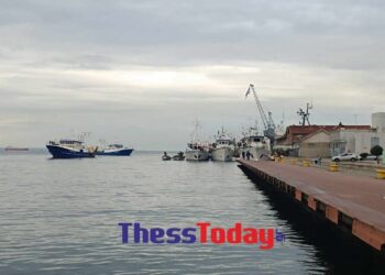 Θεσσαλονίκη: Απόβαση αλιέων από όλη τη βόρεια Ελλάδα στα νερά του Θερμαϊκού