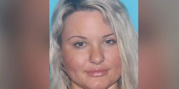 Προσπάθησε να προσλάβει δολοφόνο στο Tinder για να σκοτώσει τον πρώην σύντροφό της και την κόρη του