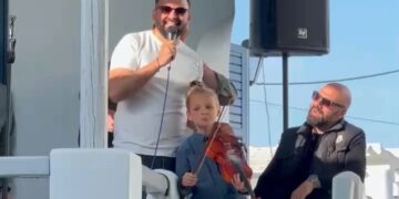 Τήνος: 6χρονος ξεσήκωσε πανηγύρι στον Κέχρο παίζοντας βιολί
