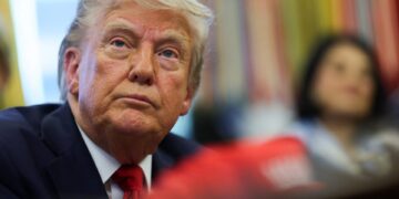 Ο Τραμπ διαψεύδει τους κινεζικούς ισχυρισμούς ότι δεν υπήρξαν συνομιλίες για το εμπόριο