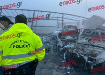 Κοζάνη: «Ήταν κρανίου τόπος, μύριζε καμένο» λέει αυτόπτης μάρτυρας του τροχαίου