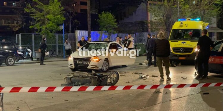 Τροχαίο με σφοδρή σύγκρουση Ι.Χ. με μοτοσικλέτα στη Γιαννιτσών – Ένας τραυματίας