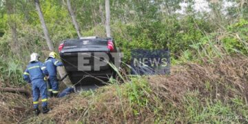 Τροχαίο στις Σέρρες: Αυτοκίνητο εξετράπη της πορείας του και «τούμπαρε»