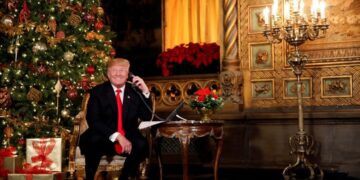 Εμπορικός πόλεμος: Πώς ο Τραμπ «ακύρωσε» τα Χριστούγεννα με τους δασμούς 104% στην Κίνα