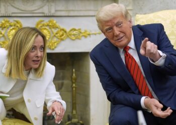 Μελόνι- Τραμπ: Του «άνοιξε την πόρτα» της Ευρώπης και τον φέρνει στην Ρώμη για συνομιλίες