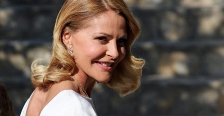 Έβαψαν τα πασχαλινά αυγά με τον μικρό Παναγιώτη- Αντώνιο