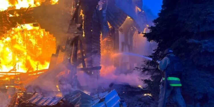 Ουκρανία και Ρωσία συμφωνούν για εκεχειρία και ειρήνευση, αλλά ο πόλεμος συνεχίζεται