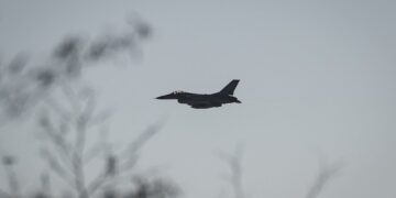 Οι Ρώσοι ισχυρίζονται ότι κατέρριψαν ουκρανικό F-16