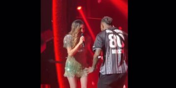 Ο Ροντινέι τραγουδάει και χορεύει την «Πανσέληνο» της Δέσποινας Βανδή – Δείτε βίντεο