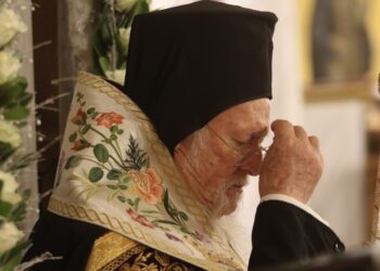 «Πηγή αναστασίμου ευφροσύνης» ο κοινός εορτασμός του Πάσχα ορθοδόξων-καθολικών