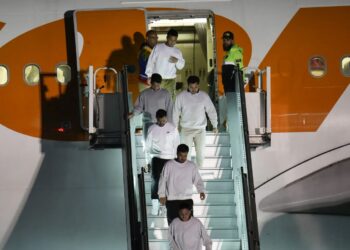 Το Ανώτατο Δικαστήριο αναστέλλει τις απελάσεις μεταναστών από την Βενεζουέλα