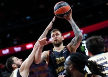 Η Μονακό του Σπανούλη έκανε το 2-0 κόντρα στη Μπαρτσελόνα