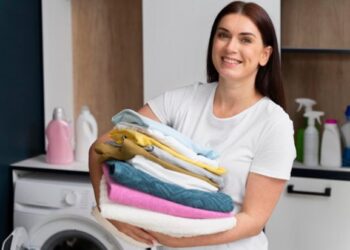 Εξαφανίστε τους δύσκολους λεκέδες με ένα φυσικό μείγμα 2 συστατικών