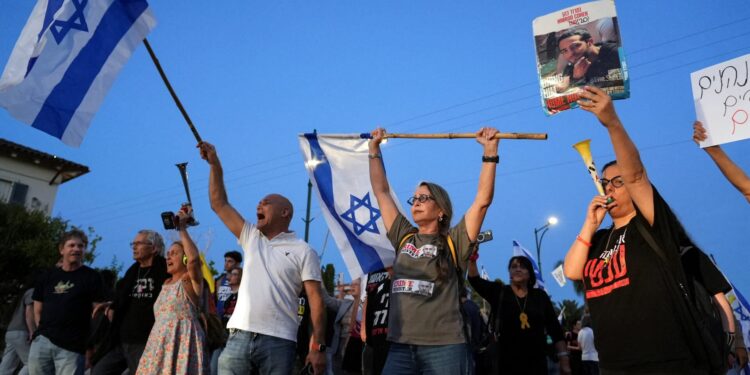 Η ένοπλη πτέρυγα της Χαμάς έδωσε στη δημοσιότητα βίντεο του Ισραηλινού ομήρου Ομρί Μιράν