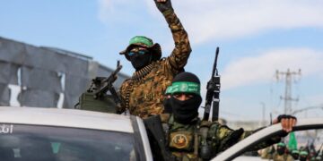 Αίτημα προς το βρετανικό υπουργείο Εσωτερικών για την αφαίρεσή της από τον κατάλογο των τρομοκρατικών οργανώσεων