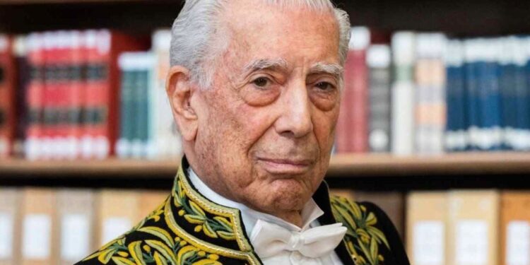 Μακρόν και Σάντσεθ αποχαιρετούν τον τελευταίο γίγαντα της λατινοαμερικανικής λογοτεχνίας