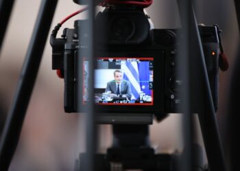 Τι σήμα εκπέμπει ο Κ. Μητσοτάκης σε υπουργούς και βουλευτές