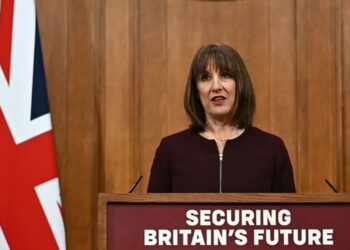 Βρετανία: Πώς το Λονδίνο θα αποφύγει τους δασμούς του Τραμπ