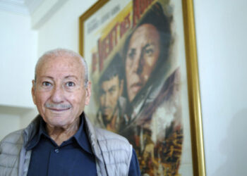 Πέθανε ο βραβευμένος σκηνοθέτης Μοχάμεντ Λάχνταρ Χαμίνα