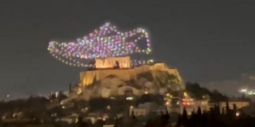 Ministry of Culture on the drone show with the Acropolis in the background: We are filing lawsuits against all responsible parties (photos)