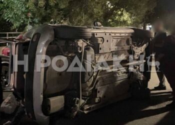 Σοβαρό τροχαίο με σύγκρουση τριών οχημάτων έπειτα από παραβίαση «STOP»