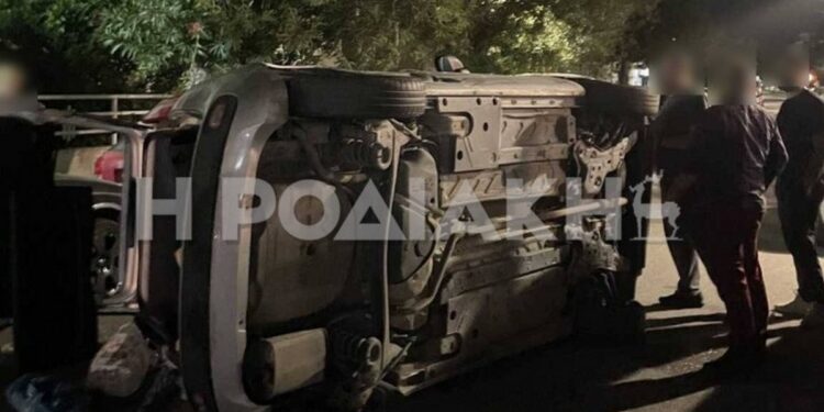 Σοβαρό τροχαίο με σύγκρουση τριών οχημάτων έπειτα από παραβίαση «STOP»