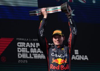 Ανίκητος στην Ίμολα ο Φερστάπεν