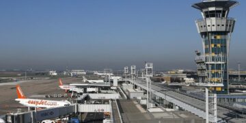 «Αναταράξεις» στο αεροδρόμιο Ορλί λόγω τεχνικού προβλήματος