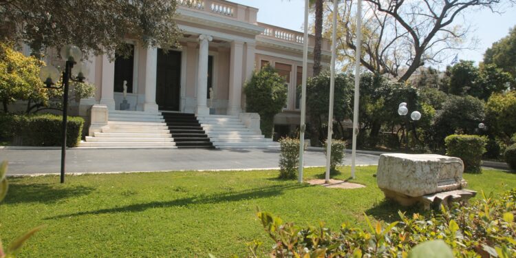 Σύσκεψη υπό τον Πρωθυπουργό στο Μαξίμου για την ασφάλεια στα Πανεπιστήμια