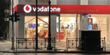 Συμβόλαια κινητής και e-έργα αύξησαν τα έσοδα