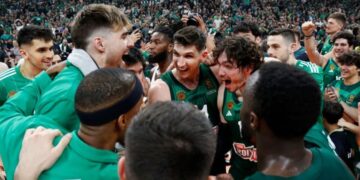 Παναθηναϊκός: Μοναδικές στιγμές από τους πανηγυρισμούς για την πρόκριση στο final 4 – Το μπουγέλο στον Αταμάν