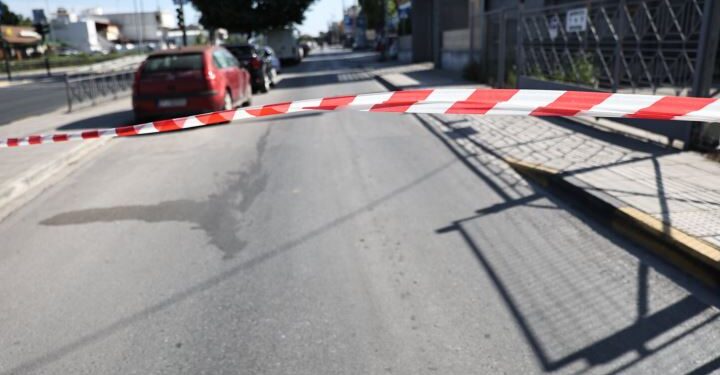 Λάρισα: Αναστάτωση έπειτα από τηλεφώνημα για τοποθέτηση βόμβας σε τράπεζες