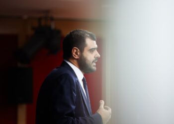 Π. Μαρινάκης: Απαντήσεις στους πολίτες για πανεπιστήμια – πανηγύρια – ρομά