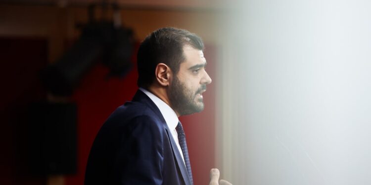 Π. Μαρινάκης: Απαντήσεις στους πολίτες για πανεπιστήμια – πανηγύρια – ρομά