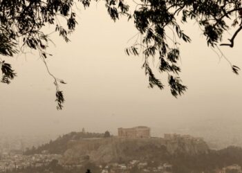 Καιρός – Τσατραφύλλιας: «Από τα 35αρια στα χαλάζια, ένα 24ωρο δρόμος»