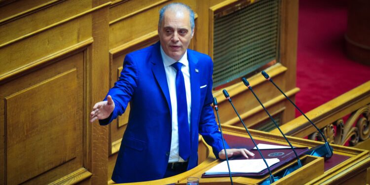 Ορισμός του θράσους η αναφορά Μητσοτάκη στην Κλαυδία και τη Γενοκτονία των Ποντίων