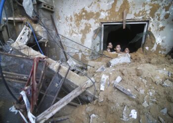 Μαίνονται ευρείας κλίμακας χερσαίες επιχειρήσεις στη Γάζα – Δεκάδες νεκροί σε νέους βομβαρδισμούς