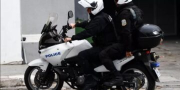 Αθήνα: Μεγάλη επιχείρηση εξάρθρωσης κυκλώματος διακίνησης μεταναστών