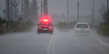 Καιρός: Καταιγίδα έπληξε και την Αττική