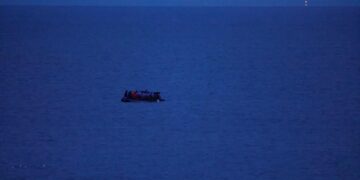 Ένας μετανάστης νεκρός προσπαθώντας να διασχίσει τη Μάγχη