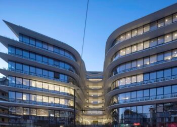 Το μεγάλο discount «φουσκώνει» τα… πανιά της Noval