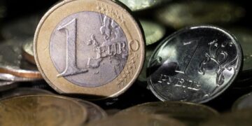 Πώς η Ελλάδα έφτασε να δανείζεται από τις αγορές φθηνότερα από τις ΗΠΑ