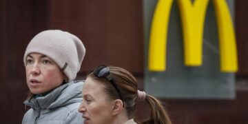 Αν αποφασίσουν να επιστρέψουν τα McDonald’s, δεν θα στρώσουμε και το κόκκινο χαλί