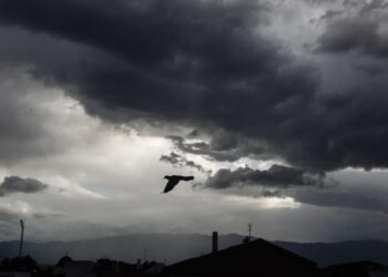 Άστατος με καταιγίδες στα ορεινά – Πώς θα διαμορφωθεί το σκηνικό έως την Κυριακή