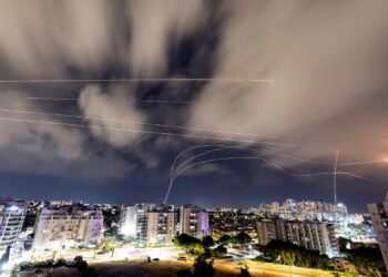 Σειρήνες για βαλλιστικό πύραυλο από την Υεμένη