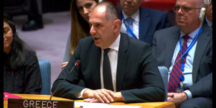 Ιστορική ευκαιρία να αποτελέσει πυλώνα σταθερότητας – Η Ελλάδα θα υποστηρίξει την προσπάθειά της