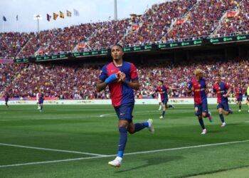 Απίθανη νίκη σε μυθικό αγώνα και αγκαλιά με τον τίτλο η «Μπάρτσα»