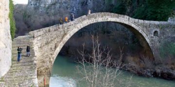 Απειλή για τον ποταμό Αώο, η απουσία οικολογικής παροχής στο φράγμα των Πηγών