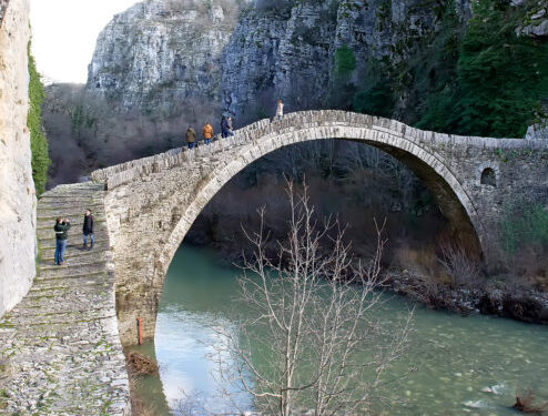 Απειλή για τον ποταμό Αώο, η απουσία οικολογικής παροχής στο φράγμα των Πηγών